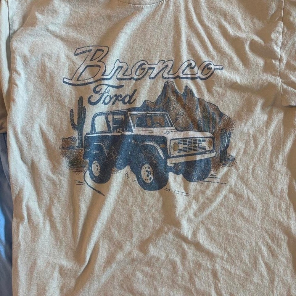 Ford Bronco Bundle T-shirts size Medium - Picture 3 of 5
